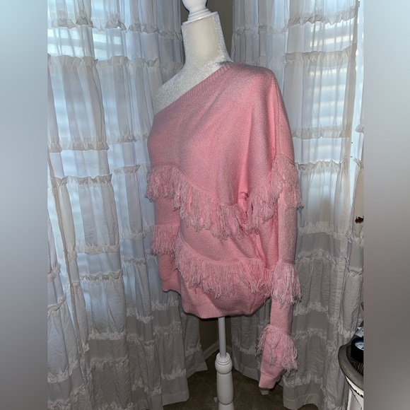 Peach love, one sleeve shoulder, pink sweater with fluff design size large - Picture 7 of 14